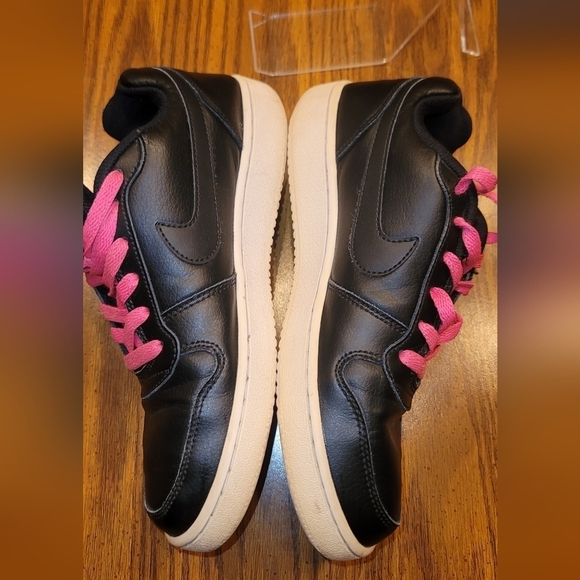 Womens size 8 Nike Ebernon lows. - Picture 5 of 10